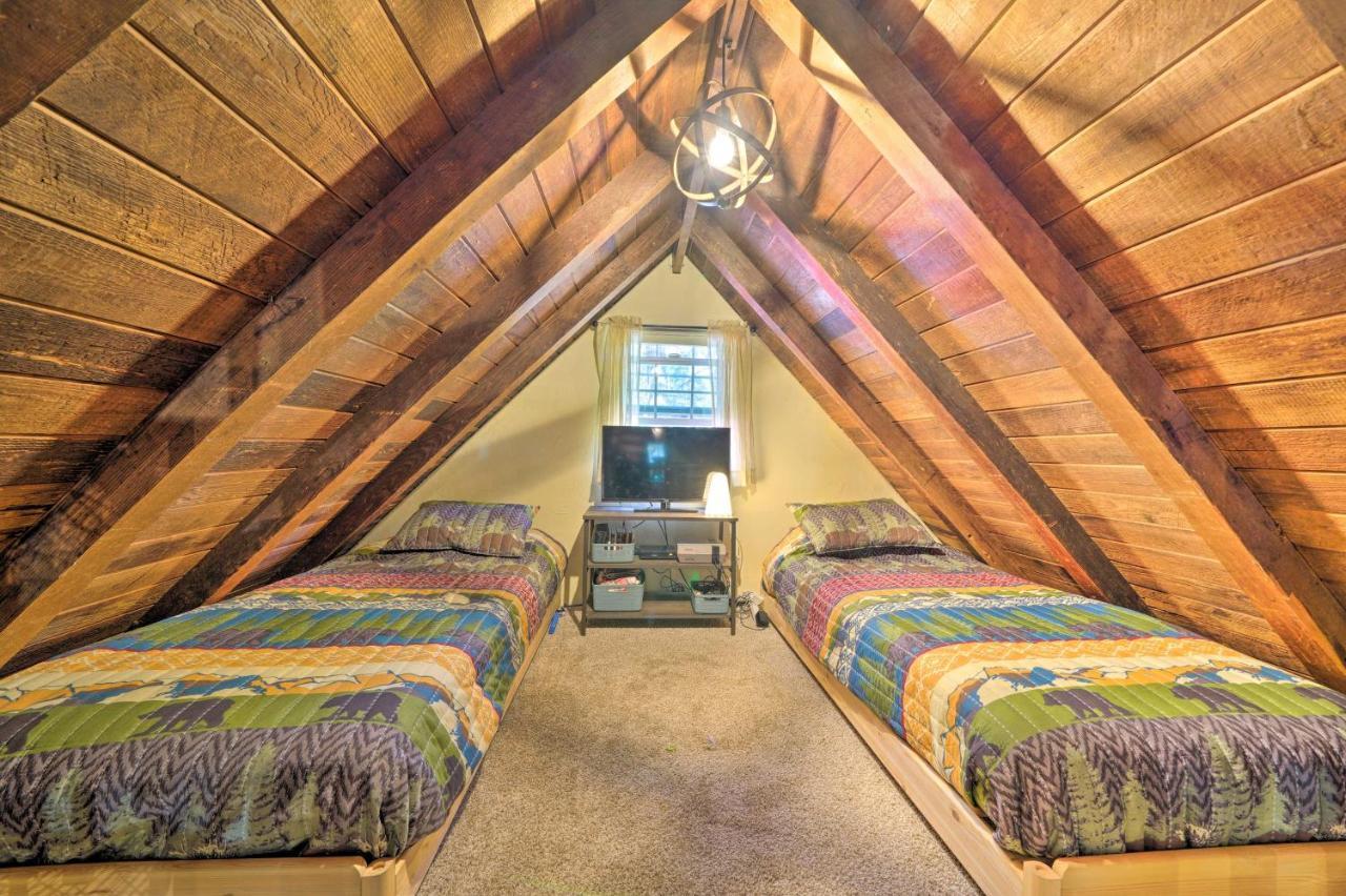 فيلا Crestline Cabin About 1 Mi To Lake, Town, Trails! المظهر الخارجي الصورة
