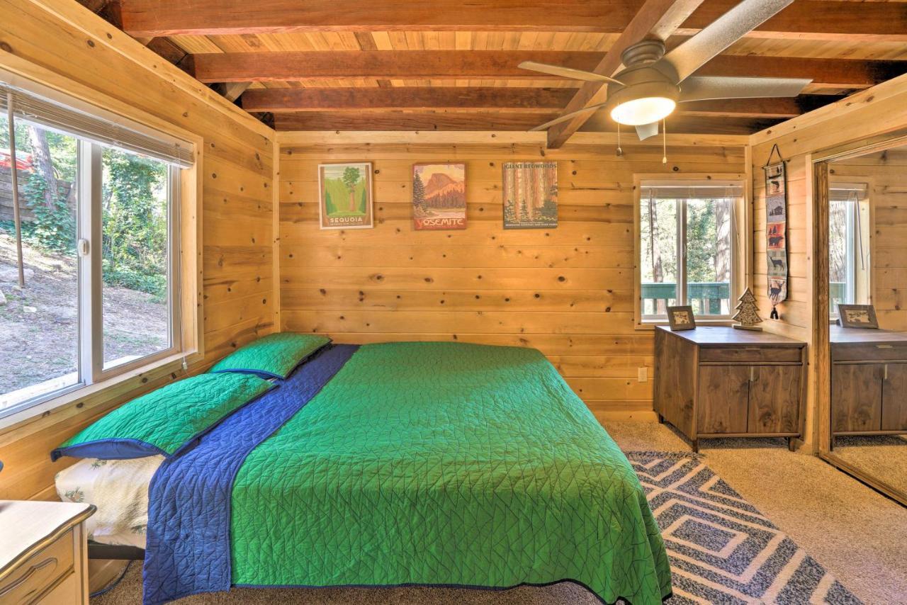 فيلا Crestline Cabin About 1 Mi To Lake, Town, Trails! المظهر الخارجي الصورة